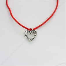 Красная нить с подвеской - Сердце любовь и семейное счастье