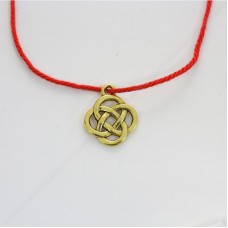 Красная нить с амулетом Защита четырёх стихий кельтский узел